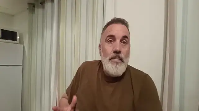 No tiene una ventana